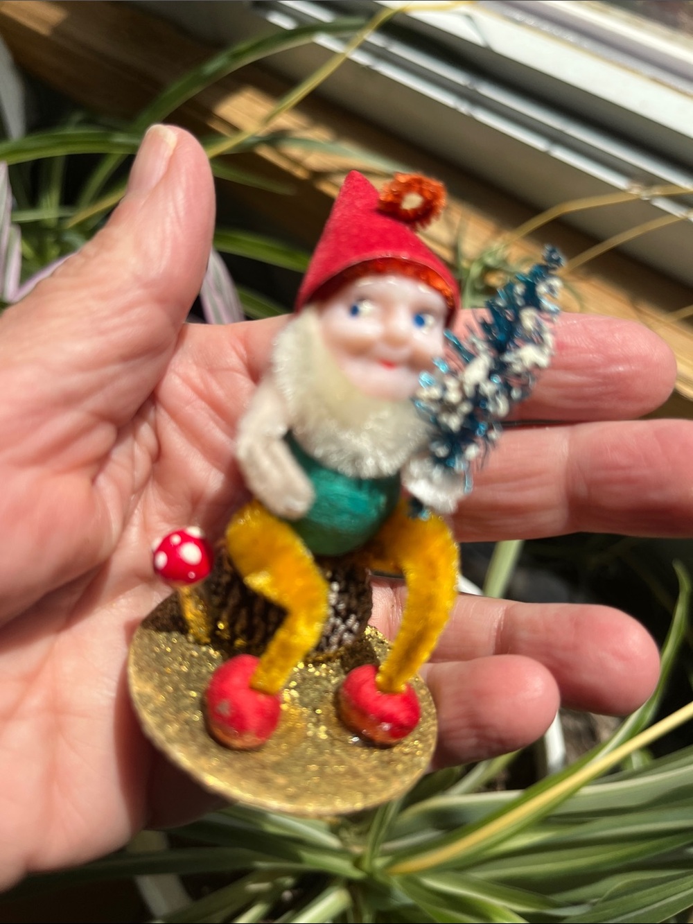 Vtg Putz Chenille Mica Blue Side Eye Pixie Elf Gnome Sitting On Pinecone MCM